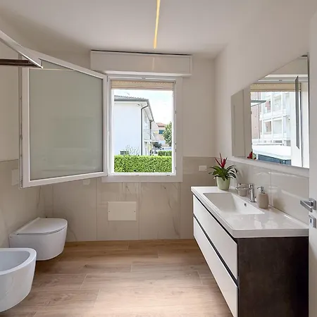 ゲストハウス Butterfly バッターリア・テルメ