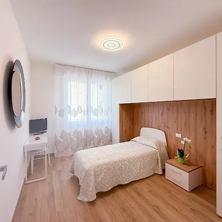 ゲストハウス Butterfly バッターリア・テルメ